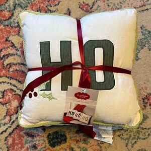 St. Nicholas Square Throw Pillow Set  3-Pack White Holly Christmas Ho Ho Ho  NEW